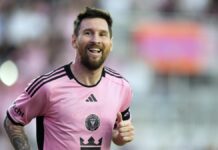 ‘பிரசிடென்ஷியல் மெடல் ஆஃப் ஃப்ரீடம்’ விருதை பெற்ற முதல் கால்பந்து வீரர்: மெஸ்ஸி சாதனை