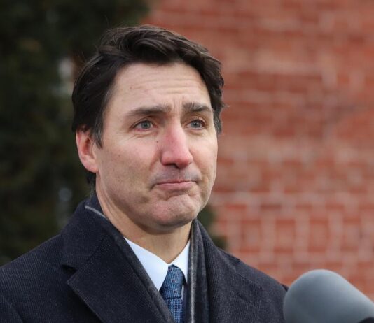 கனடா பிரதமர் ஜஸ்டின் ட்ரூடோ ராஜினாமா