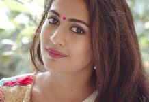 கணவரை பிரிந்தார் அபர்ணா வினோத்!