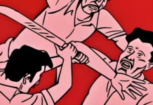 குலசேகரம்: பாதை தகராறில் வாலிபருக்கு வெட்டு; தாய்க்கு அடிஉதை