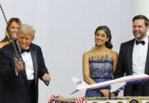 உஷா வான்ஸை பாராட்டி ட்ரம்ப் நகைச்சுவை