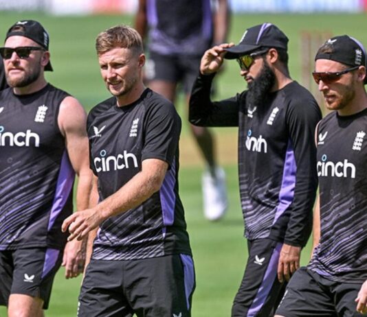 நியூஸிலாந்து பேட்டிங்கில் இருந்து பாடம் கற்குமா இங்கிலாந்து?