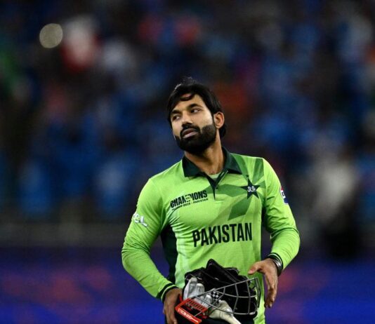 கோலியின் உழைப்பை கண்டு வியக்கிறேன்: பாக். கேப்டன் ரிஸ்வான் பாராட்டு