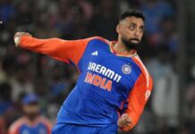 ஒருநாள் போட்டிக்கான அணியுடன் வருண் சக்கரவர்த்தி பயிற்சி: சாம்பியன்ஸ் டிராபி தொடருக்கு தேர்வாக வாய்ப்பு?