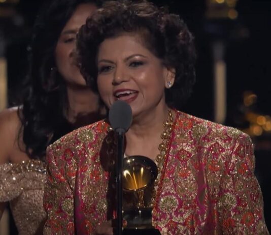 சென்னையை பூர்வீகமாகக் கொண்ட சந்திரிகா டாண்டனுக்கு கிராமி விருது