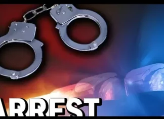 தேங்காபட்டணம்: தடை செய்யப்பட்ட புகையிலை விற்ற 2 பேர் கைது