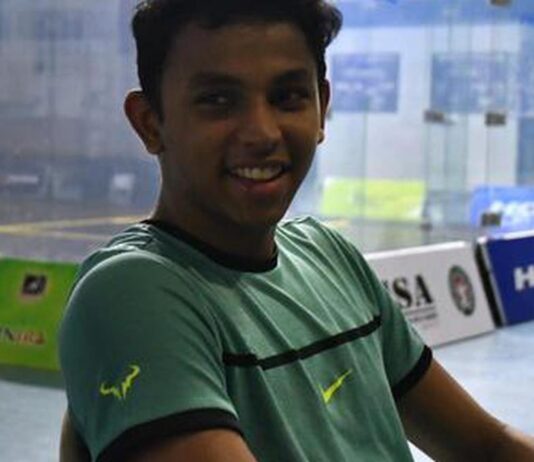 38-வது தேசிய விளையாட்டு போட்டி: ஸ்குவாஷில் தங்கம் வென்றார் வேலவன் செந்தில் குமார்