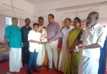 களியக்காவிளை: முஸ்லீம் நல சங்கம் மாணவர்களுக்கு பரிசளிப்பு