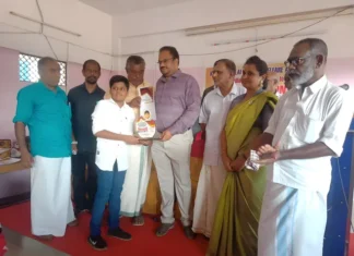 களியக்காவிளை: முஸ்லீம் நல சங்கம் மாணவர்களுக்கு பரிசளிப்பு