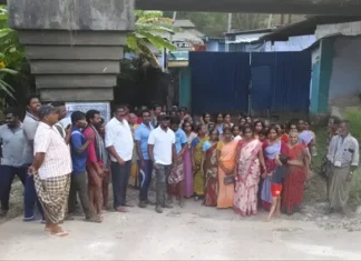 திருவட்டாறு: முந்திரி ஆலையை மூடி முற்றுகையிட்ட தொழிலாளர்கள்