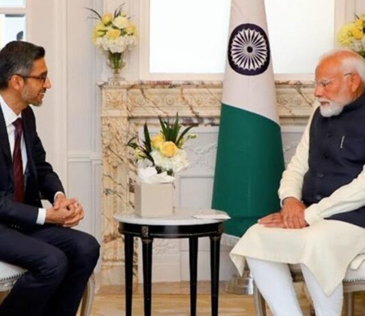 பிரான்ஸ் தலைநகர் பாரிஸில் பிரதமர் மோடியுடன் சுந்தர் பிச்சை சந்திப்பு