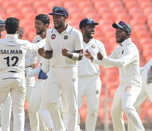 ரஞ்சி கோப்பை கிரிக்கெட்: முதன்முறையாக இறுதிப் போட்டிக்கு முன்னேறி கேரளா அணி சாதனை