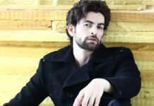 நியூயார்க் விமான நிலையத்தில் ‘கத்தி’ வில்லன் தடுத்து நிறுத்தம்