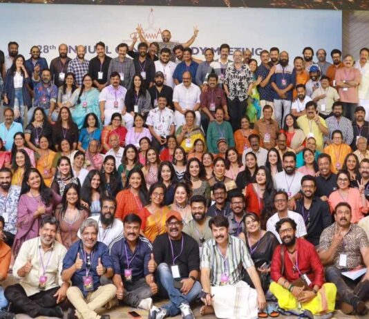 மலையாள சினிமா வேலை நிறுத்தம்: நடிகர் சங்கம் கடும் எதிர்ப்பு