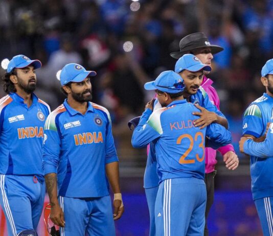 சாம்பியன்ஸ் டிராபி அரையிறுதி: ஆஸி.க்கு எதிராக எப்படி இருந்தது இந்திய பவுலிங்?