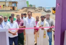 பூத்துறை மீனவர் ஓய்வறையை திறந்து வைத்த ராஜேஷ் குமார் எம்.எல்.ஏ.