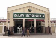 கடத்தப்பட்ட ரயிலில் இருந்த 155 பயணிகள் பத்திரமாக மீட்பு: 27 தீவிரவாதிகளை சுட்டுக் கொன்றது பாகிஸ்தான் ராணுவம்