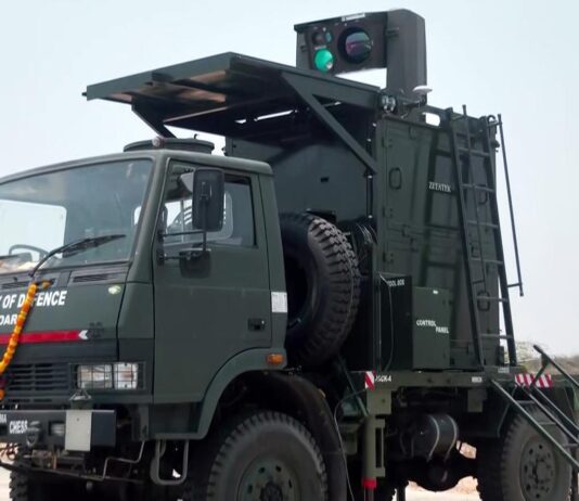 எதிரி நாடுகளின் விமானங்களை வீழ்த்தும் லேசர் ஆயுத சோதனை வெற்றி: முன்னணி நாடுகளின் பட்டியலில் இந்தியா