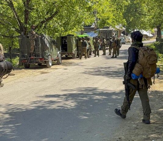 காஷ்மீர் எல்லையில் பதற்றம்: பாகிஸ்தான் 6-வது நாளாக மீறல் – இந்திய ராணுவம் பதிலடி!