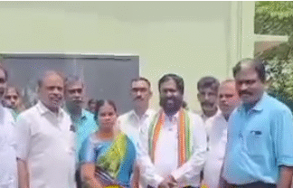 சேனம்விளை: பள்ளி கட்டிடம் அடிக்கல் நாட்டிய எம் பி