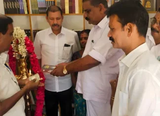 மண்டைக்காடு: ஆன்மீக புத்தக நிலையம் திறந்த முதல்வர்