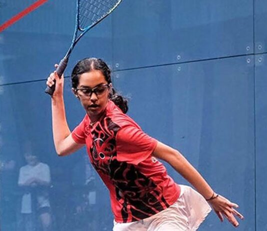 அரை இறுதியில் அனஹத் சிங்