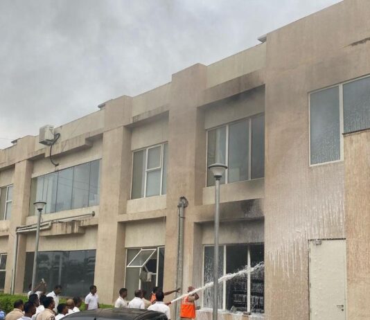 ஆந்திர தலைமை செயலகத்தில் தீ விபத்து: விசாரணை நடத்த முதல்வர் உத்தரவு