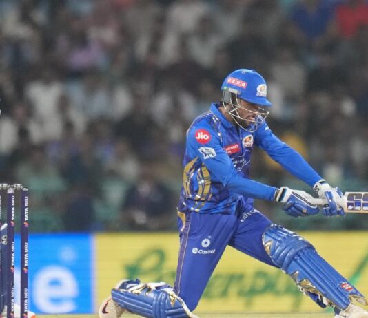 ரிட்டையர் அவுட் முறையில் திலக் வர்மா வெளியேறியது ஏன்? – பயிற்சியாளர் ஜெயவர்த்தனே விளக்கம்