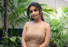 சிவாங்கியின் நிகழ்ச்சித் தொகுப்பாளர் அவதாரம்!