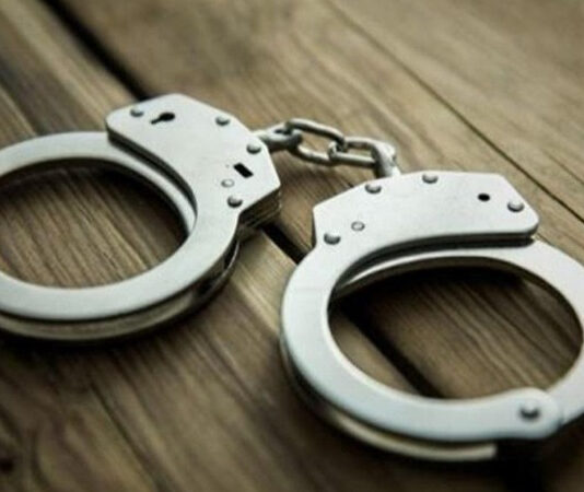 பரோலில் தப்பிய முன்னாள் ராணுவ வீரர்: 20 ஆண்டுகளுக்கு பிறகு கைது