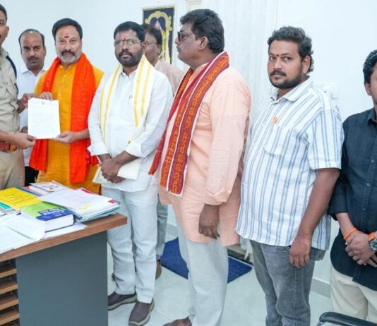 கோசாலையில் பசுக்கள் இறந்த விவகாரம்: கருணாகர் ரெட்டி மீது திருப்பதி எஸ்.பி.யிடம் புகார்