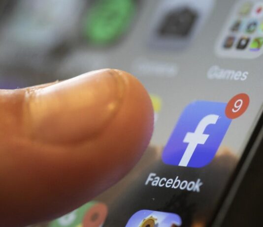 13 வயதுக்கு உட்பட்டவர்கள் சமூக ஊடகத்தை பயன்படுத்த தடை கோரும் மனு தள்ளுபடி