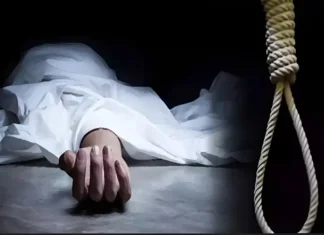 பள்ளியாடி: பட்டதாரி வாலிபர் தூக்கிட்டு தற்கொலை