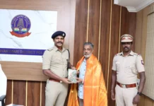 குளச்சல்: ஆட்டோ டிரைவருக்கு எஸ்பி பாராட்டு