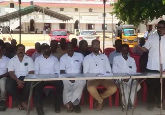 தூத்தூர்: ஆரம்ப சுகாதார நிலையம் தரம் உயர்த்த ஆர்ப்பாட்டம்