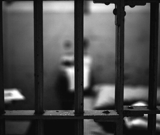 சிறுமி பாலியல் வன்கொடுமை வழக்கில் மதரசா ஆசிரியருக்கு 187 ஆண்டுகள் சிறை