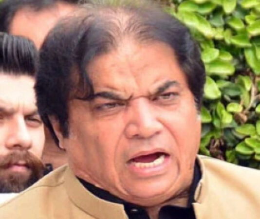 130 அணு ஆயுதங்கள் காட்சி பொருட்கள் அல்ல: பாகிஸ்தான் அமைச்சர் மிரட்டல்