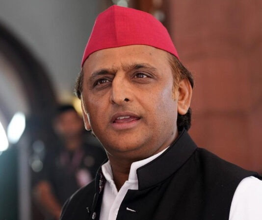 பாஜகவுக்கு ரகசிய படை: அகிலேஷ் குற்றச்சாட்டு