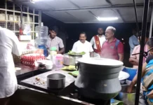 நாகர்கோவிலில் சாலையோர கடைகளில் திடீர் ஆய்வு செய்த மேயர்