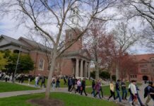 ஹாவர்டு பல்கலை. விவகாரம்: ட்ரம்ப் உத்தரவுக்கு நீதிமன்றம் இடைக்கால தடை