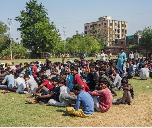 தென்மேற்கு டெல்லி பகுதியில் சட்டவிரோதமாக வசித்து வந்த 92 வங்கதேச நாட்டவர் கைது