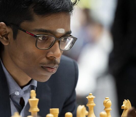 சூப்பர்பெட் கிளாசிக் செஸ்: பிரக்ஞானந்தா முன்னிலை