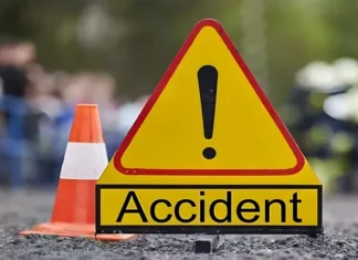 இரணியல்: பைக் மோதி அங்கன்வாடி ஆசிரியை படுகாயம்