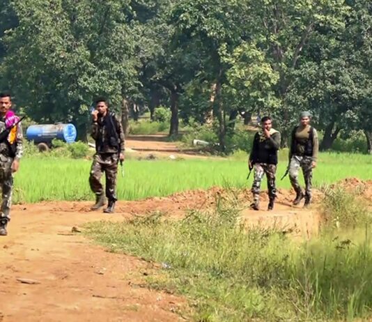 மகாராஷ்டிராவில் 4 மாவோயிஸ்ட்கள் சுட்டுக் கொலை