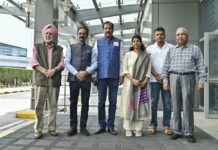 மாஸ்கோ மீது உக்ரைன் ராணுவம் ட்ரோன் தாக்குதல்: கனிமொழி குழு சென்ற விமானம் பத்திரமாக தரையிறக்கம்