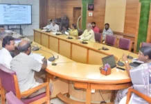 குமரி: மருத்துவ காப்பீடு திட்ட அட்டை வழங்குவது குறித்து ஆலோசனை