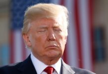 உலக நாடுகள் மீதான வரிவிதிப்பு: ட்ரம்பின் நடவடிக்கைக்கு அமெரிக்க வர்த்தக நீதிமன்றம் தடை – பின்னணி என்ன?