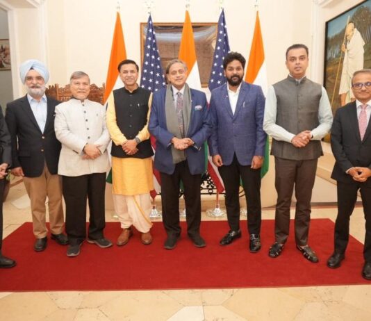 பாகிஸ்தானுக்கு 2015-ல் கடைசி வாய்ப்பு அளிக்கப்பட்டது: அமெரிக்காவில் சசி தரூர் கருத்து