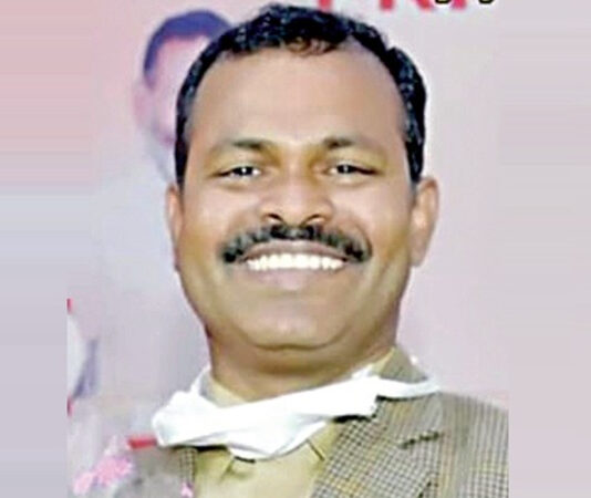 உ.பி. புதிய உள்துறை சிறப்பு செயலாளர் தினேஷ் குமார்: முதல்வர் யோகி அரசில் தொடர்ந்து முக்கியத்துவம் பெறும் தமிழர்கள்