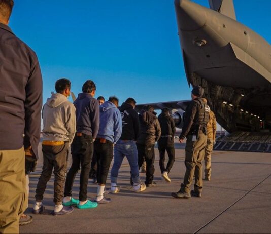 ட்ரம்ப் 2-வது ஆட்சியில் இதுவரை 1,700 இந்தியர்கள் திருப்பி அனுப்பப்பட்டனர்